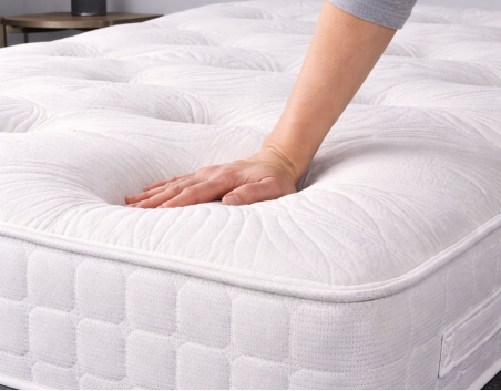 Balmoral Mattress | Lightweight, Open Coil Mattress | Sloomy