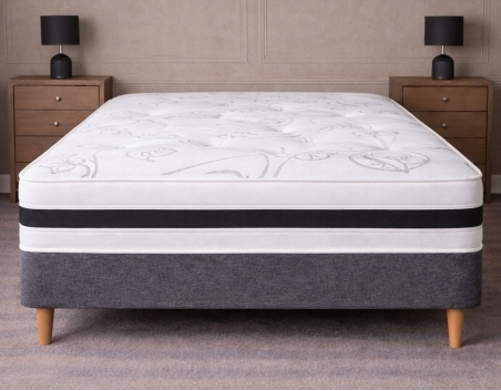 Mayfair Mattress | Open coil sprung for support | Sloomy